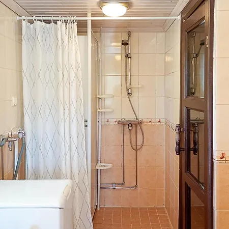 Vuoristomaja By Interhome Casa vacanze Kittilä